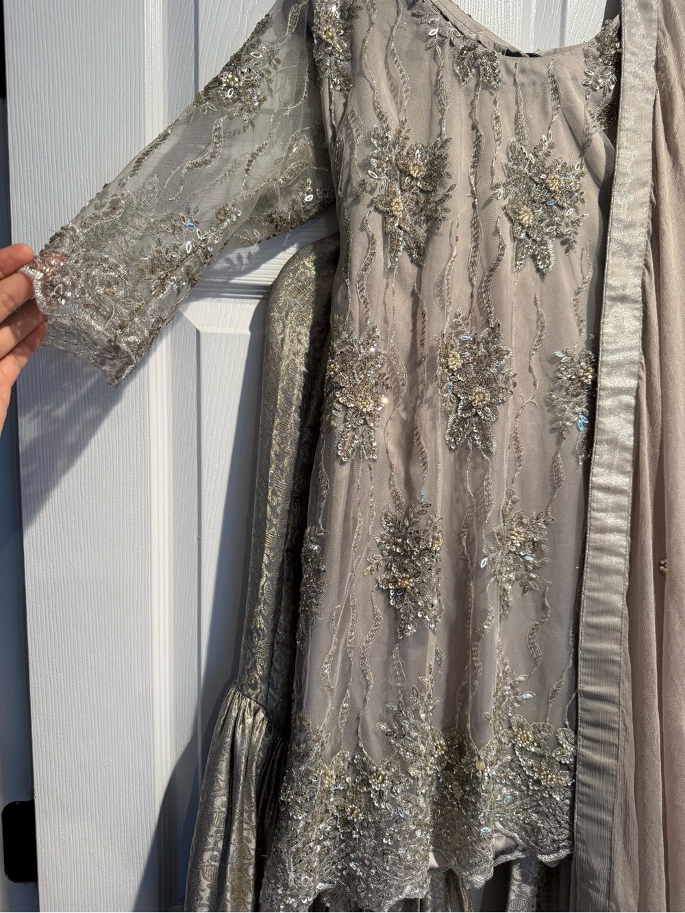 Pakistani Embroidered Garara Set - Picture 2 of 5